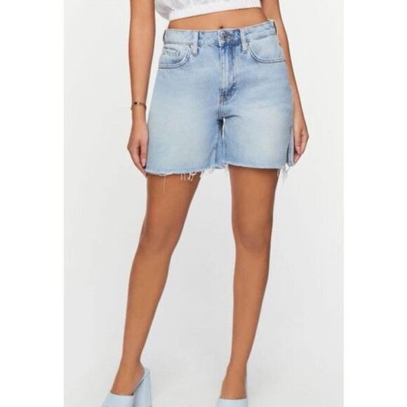 Forever 21 90s Jean Shorts Relaxed Fray Rigid Light Denim 6" Inseam Hi Rise 32 - Picture 3 of 16